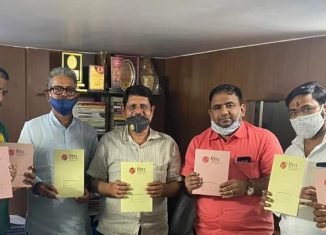 विप्र फाउण्डेशन नागपुर इकाई द्वारा नोटबुक वितरण।