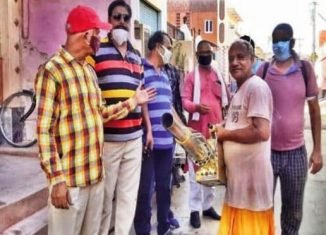 विप्र फाउण्डेशन बीकानेर इकाई द्वारा कोरियन फॉगिंग मशीन द्वारा शहर में सेनेटाइजिंग।