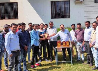 विप्र फाउंडेशन करौली द्वारा विप्र रीट टेस्ट सीरीज के पुरस्कार वितरण।