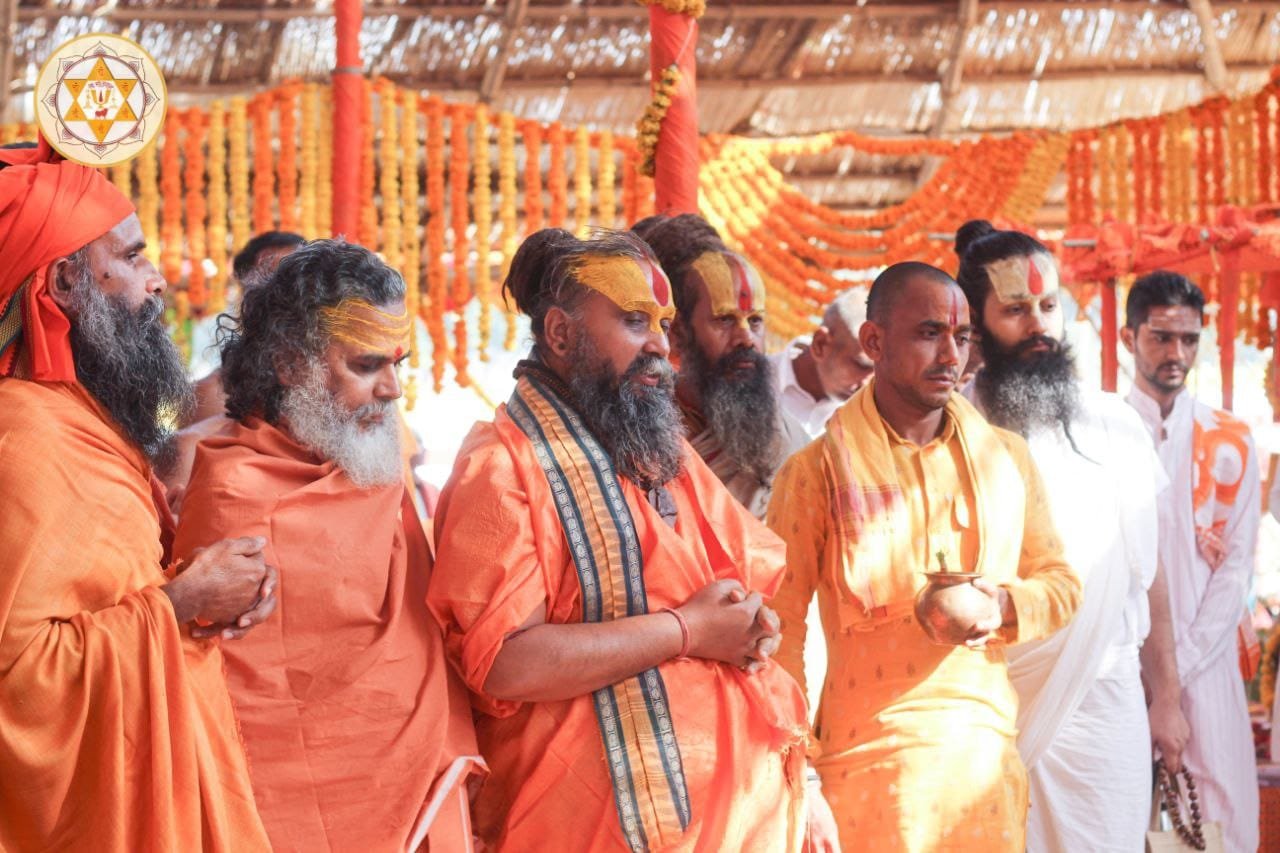 अंतर्राष्ट्रीय गौ भक्ति महोत्सव अंतर्गत श्री गोधाम महातीर्थ पथमेड़ा के द्वारा गांधीनगर गुजरात में आयोजित श्री सुरभि शक्तिपीठ स्थापना, महायज्ञ, 5252 तुलसी विवाह |