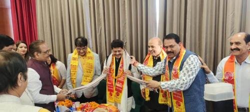 विप्र फाउंडेशन ने किया विप्र विभूतियों का अभिनंदन