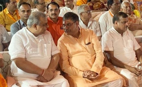 अंतर्राष्ट्रीय गौ भक्ति महोत्सव अंतर्गत श्री गोधाम महातीर्थ पथमेड़ा के द्वारा गांधीनगर गुजरात में आयोजित श्री सुरभि शक्तिपीठ स्थापना, महायज्ञ, 5252 तुलसी विवाह |