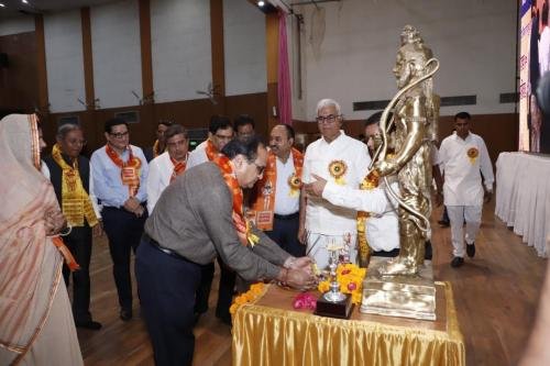 जोधपुर में विप्र फाउंडेशन द्वारा ब्राह्मण समाज की प्रतिभाओं का सम्मान