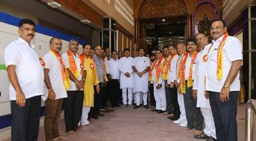 विप्र फाउंडेशन मदुराई चेप्टर द्वारा प्रतिभा समान कार्यक्रम।